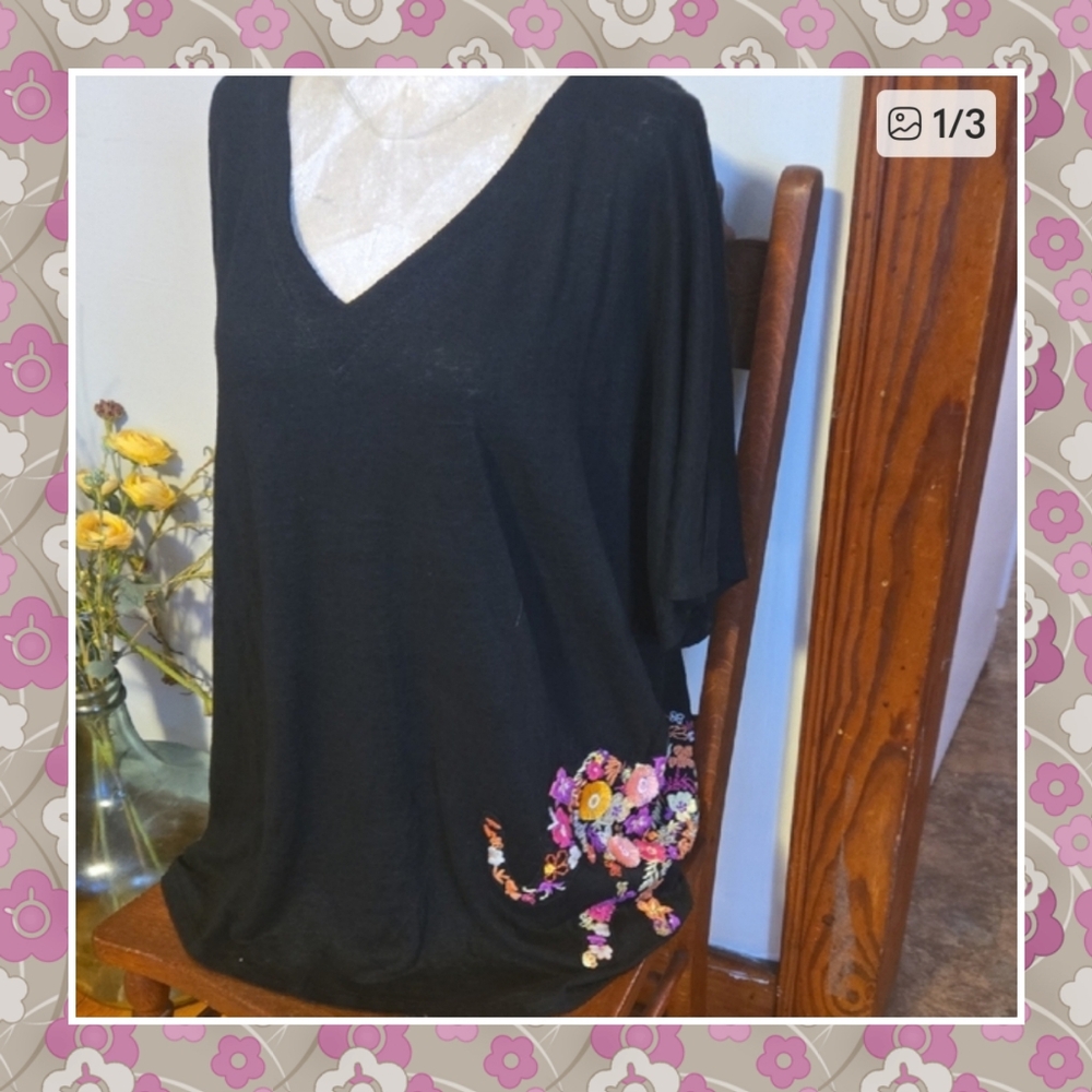 Nwt Chico's Black Top With  Elephant Chicos Size 4 Which Is Womens 20